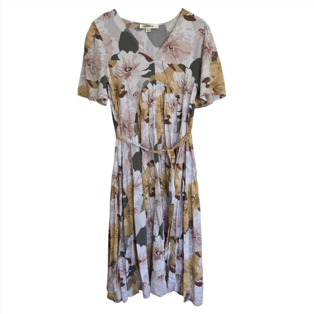 Annick Floral Print Maxi Dress - Picture 2 of 6
